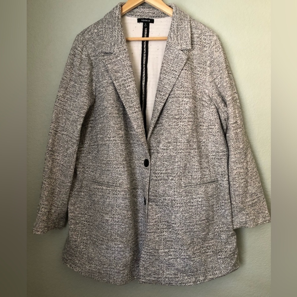 Torrid Gray (White and Gray Blend) Coat Torrid size 3 Regular 3X?
